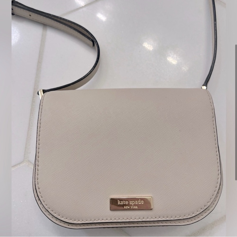 🎉Host Pick🎉 NWOT Kate Spade Bone Cream Color Crossbody Bag Purse - Picture 2 of 4